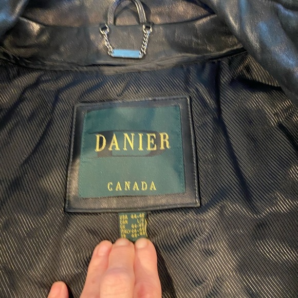 DANIER Men’s Black Leather Jacket. Size L. Like New! Mint. removable Liner - Picture 4 of 10